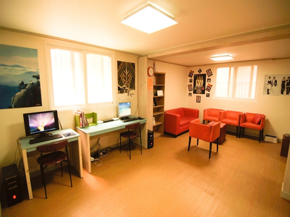 Kimchee Hongdae Guesthouse Seoul Exteriör bild